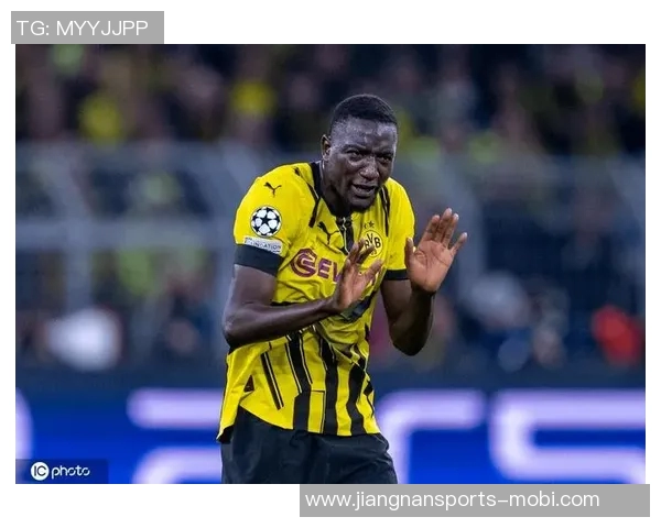 多特蒙德前锋吉拉西因伤缺席几内亚国家队已回归德国进行治疗 多特蒙德前锋吉拉西因伤缺席几内亚国家队已回归德国进行治疗