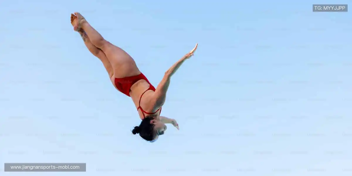 📱高清直击,赛事瞬间永不缺席!🎥